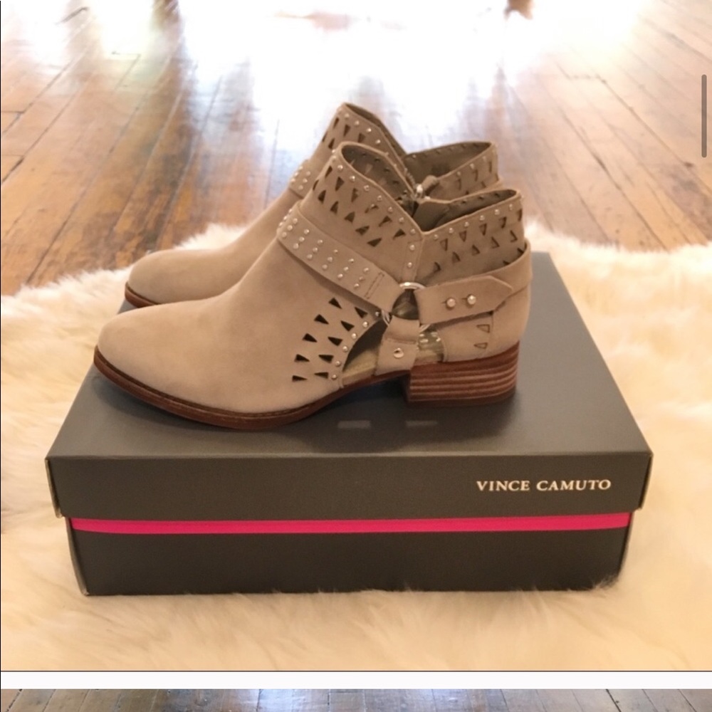 Vince Camuto Calley boots - Picture 6 of 7
